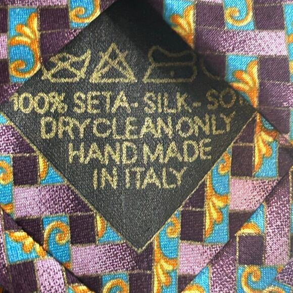 Brioni 100% silk men's purple all over print hand made in Italy tie - Picture 5 of 7